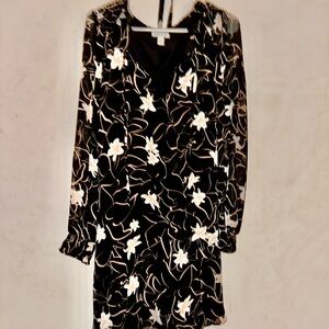 Elizabeth and James Black and White Sheath Dress with Bishop Sleeves